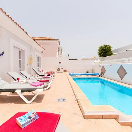 Tranquil 4 Bedroom 卡亚俄萨尔瓦赫