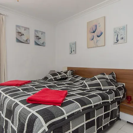 Tranquil 4 Bedroom 别墅 卡亚俄萨尔瓦赫